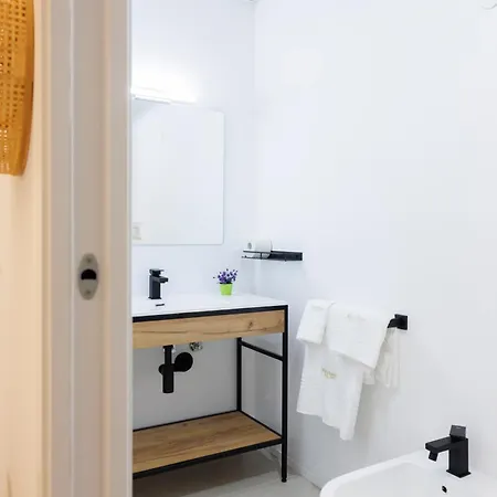 Miamihouse Essential 住宿加早餐酒店