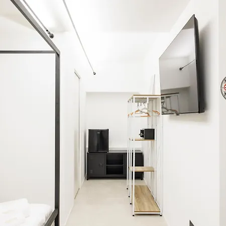 Miamihouse Essential 住宿加早餐酒店 瓦斯托