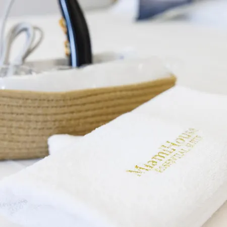 Miamihouse Essential 3*