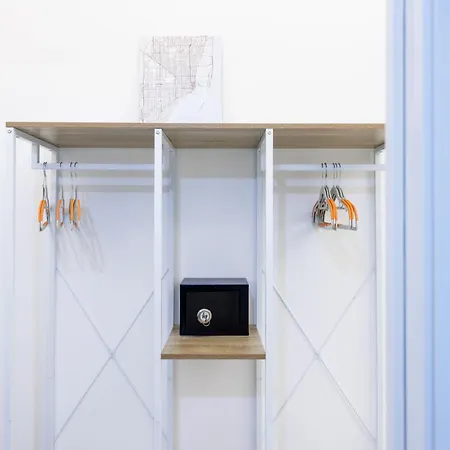 Miamihouse Essential 3* Vasto