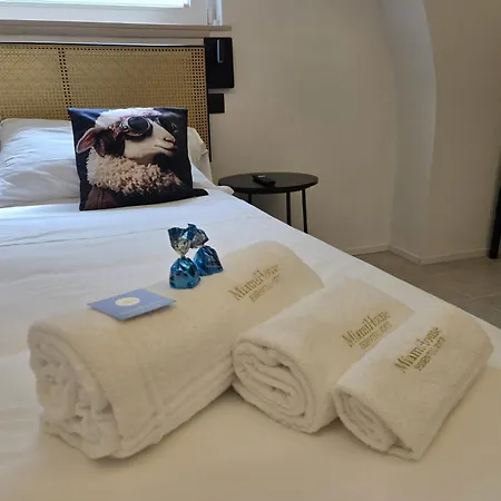 Miamihouse Essential