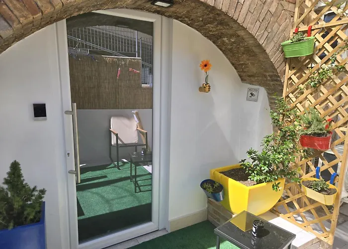 Miamihouse Essential לינה וארוחת בוקר