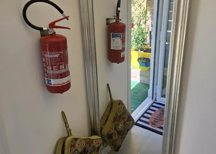 Miamihouse Essential ואסטו