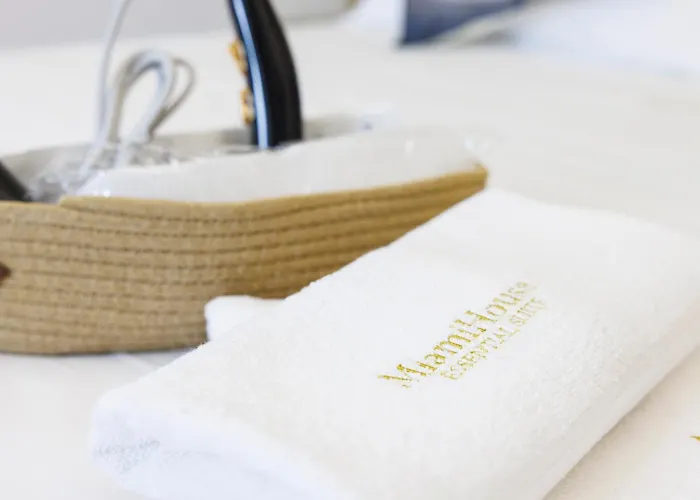 Miamihouse Essential 3*