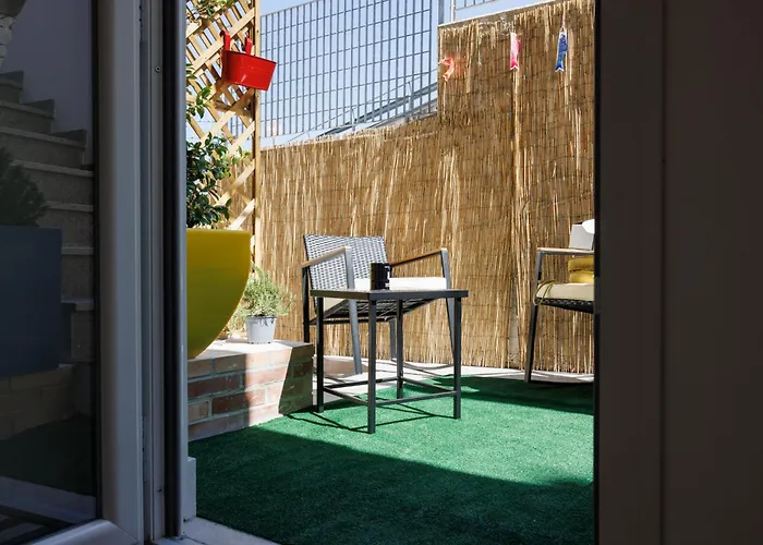 Miamihouse Essential לינה וארוחת בוקר