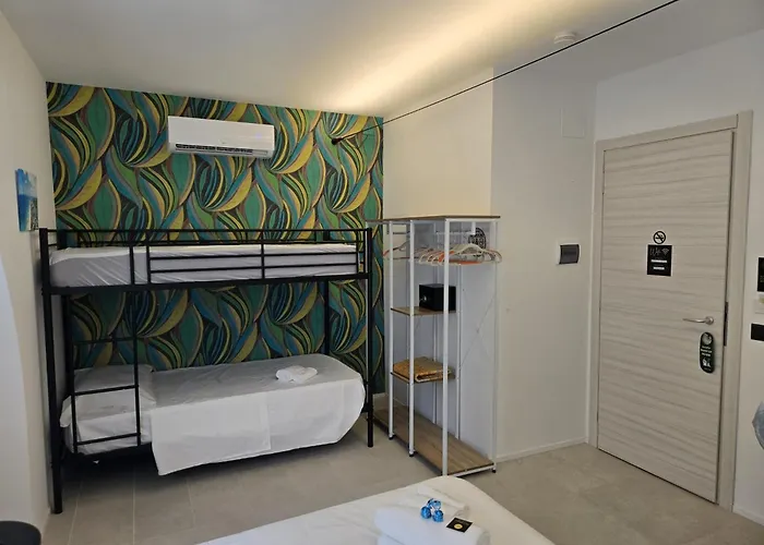 Miamihouse Essential 3*